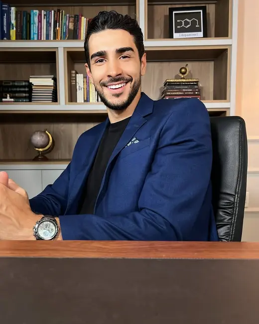 Dr. Henrique Noronha, médico, CRM-SP 202999